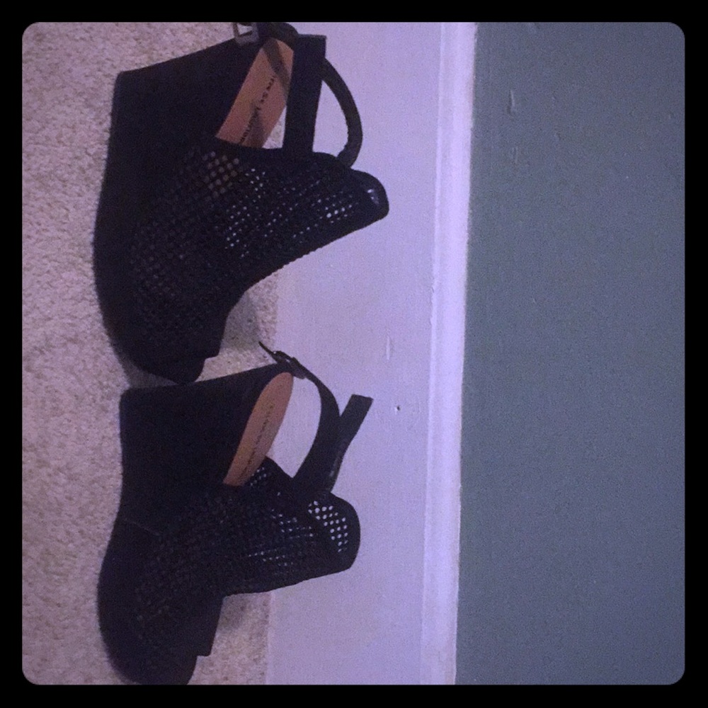 Never worn black mesh wedge